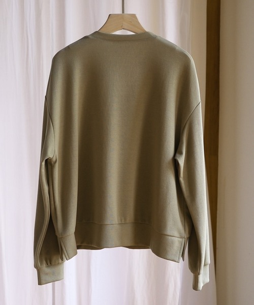 SAISON DE PAPILLON(セゾンドパピヨン)の「スキッパーネックカジュアルトレーナーカットソー(Tシャツ/カットソー・レディース・ホワイト/グレー/カーキ/ブルー/ブラック/ブラウン・S/M/L)」の8枚目の写真