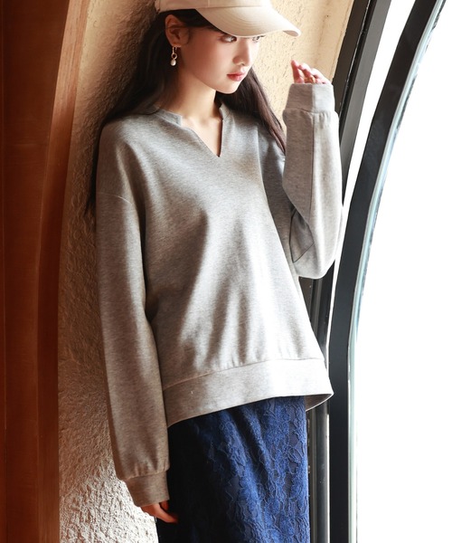 SAISON DE PAPILLON(セゾンドパピヨン)の「スキッパーネックカジュアルトレーナーカットソー(Tシャツ/カットソー・レディース・ホワイト/グレー/カーキ/ブルー/ブラック/ブラウン・S/M/L)」の19枚目の写真