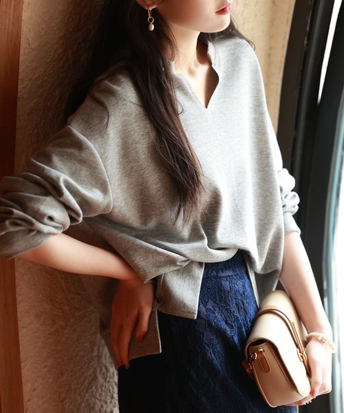 SAISON DE PAPILLON(セゾンドパピヨン)の「スキッパーネックカジュアルトレーナーカットソー(Tシャツ/カットソー・レディース・ホワイト/グレー/カーキ/ブルー/ブラック/ブラウン・S/M/L)」の20枚目の写真