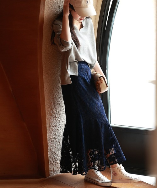 SAISON DE PAPILLON(セゾンドパピヨン)の「スキッパーネックカジュアルトレーナーカットソー(Tシャツ/カットソー・レディース・ホワイト/グレー/カーキ/ブルー/ブラック/ブラウン・S/M/L)」の21枚目の写真