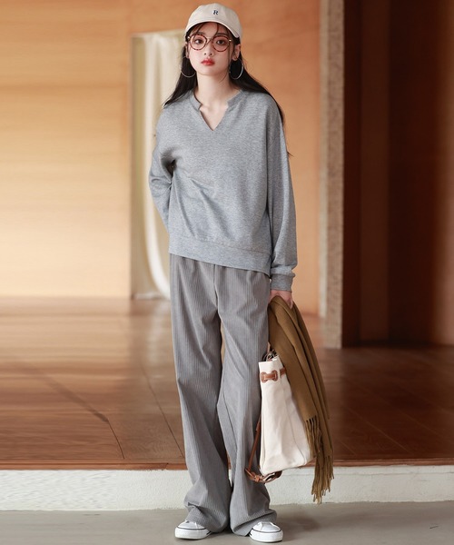 SAISON DE PAPILLON(セゾンドパピヨン)の「スキッパーネックカジュアルトレーナーカットソー(Tシャツ/カットソー・レディース・ホワイト/グレー/カーキ/ブルー/ブラック/ブラウン・S/M/L)」の22枚目の写真