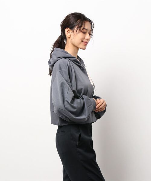 archives(アルシーヴ)の「ポンチショートプルパーカー(パーカー・レディース・ブルーグレー/アイボリー/ブラック/ベージュ・MEDIUM)」の14枚目の写真