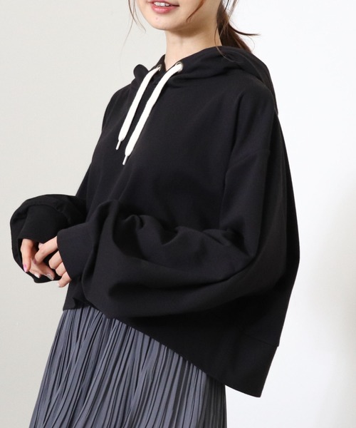 archives(アルシーヴ)の「ポンチショートプルパーカー(パーカー・レディース・ブルーグレー/アイボリー/ブラック/ベージュ・MEDIUM)」の2枚目の写真