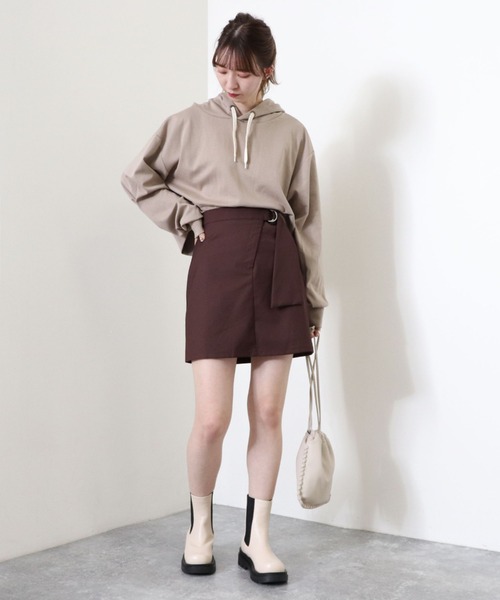 archives(アルシーヴ)の「ポンチショートプルパーカー(パーカー・レディース・ブルーグレー/アイボリー/ブラック/ベージュ・MEDIUM)」の17枚目の写真