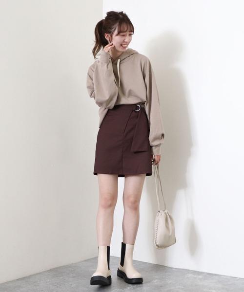 archives(アルシーヴ)の「ポンチショートプルパーカー(パーカー・レディース・ブルーグレー/アイボリー/ブラック/ベージュ・MEDIUM)」の19枚目の写真