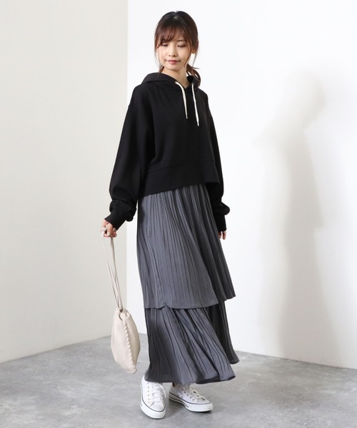 archives(アルシーヴ)の「ポンチショートプルパーカー(パーカー・レディース・ブルーグレー/アイボリー/ブラック/ベージュ・MEDIUM)」の6枚目の写真