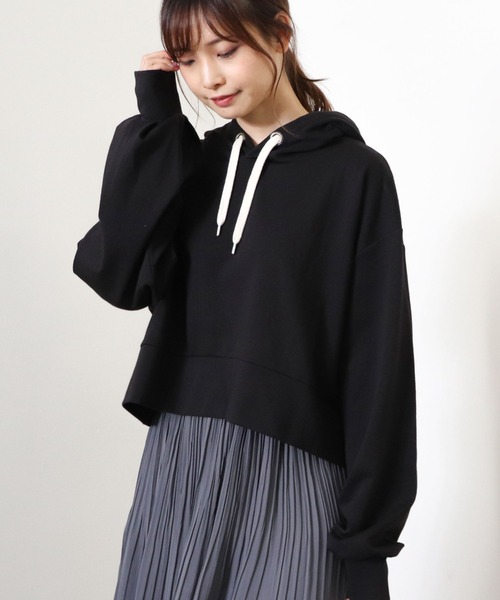 archives(アルシーヴ)の「ポンチショートプルパーカー(パーカー・レディース・ブルーグレー/アイボリー/ブラック/ベージュ・MEDIUM)」の18枚目の写真