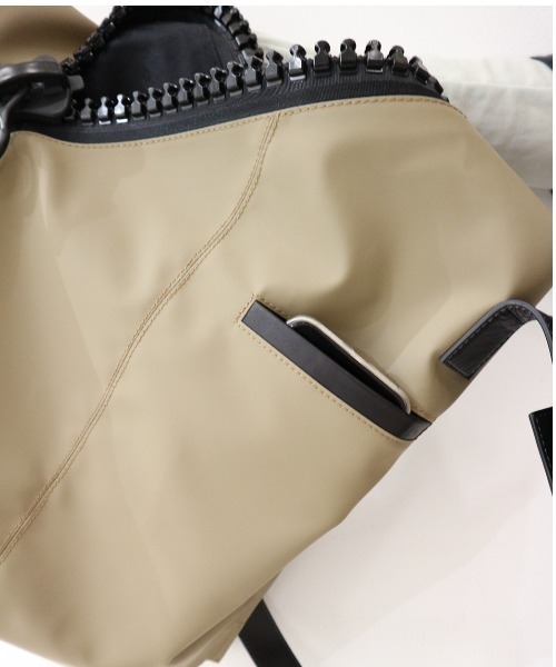 DROIT BELLO(ドロイトベロ)の「kawakawa(カワカワ)×DROIT BELLO(ドロイトベロ)別注ショルダーバッグ(ショルダーバッグ・レディース・ベージュ・FREE)」の9枚目の写真