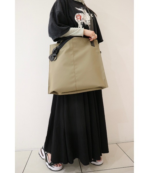 DROIT BELLO(ドロイトベロ)の「kawakawa(カワカワ)×DROIT BELLO(ドロイトベロ)別注ショルダーバッグ(ショルダーバッグ・レディース・ベージュ・FREE)」の11枚目の写真