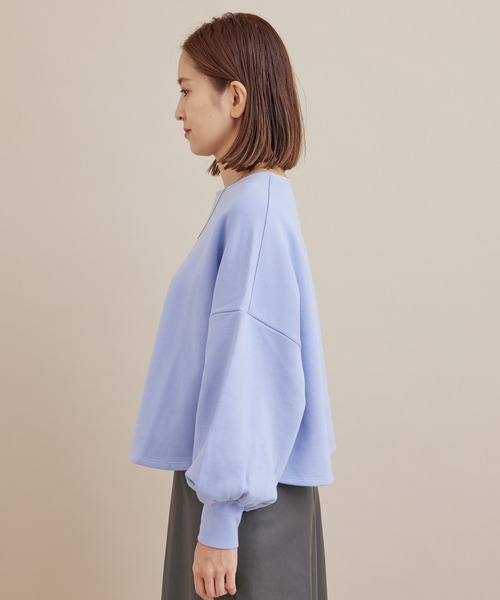SALON adam et rope'（サロン アダム エ ロペ）の「【WEB限定】袖ボリュームクロップドプルオーバー（Tシャツ/カットソー・レディース・ブラック/ブルー系その他4/イエロー・FREE）」の12枚目の写真