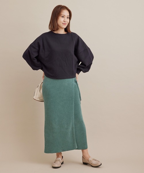 SALON adam et rope'（サロン アダム エ ロペ）の「【WEB限定】袖ボリュームクロップドプルオーバー（Tシャツ/カットソー・レディース・ブラック/ブルー系その他4/イエロー・FREE）」の11枚目の写真