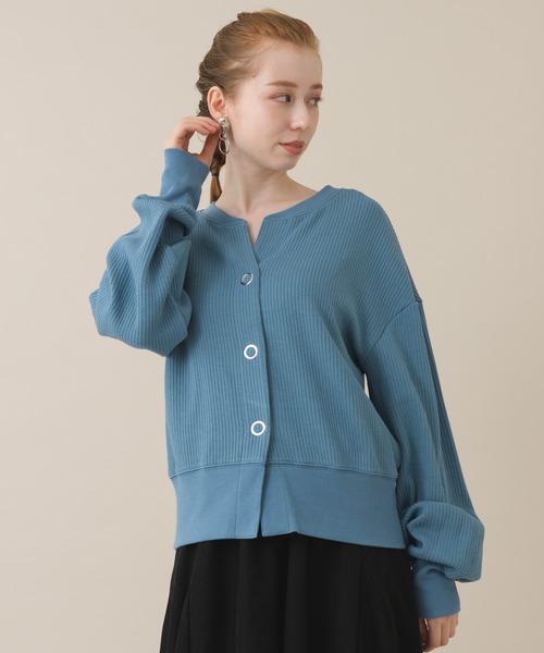 CLOCHE(クロシェ)の「cloche ラゲットリブカーディガン(カーディガン/ボレロ・レディース・チャコールグレー/アイボリー/ブルー・FREE)」の7枚目の写真