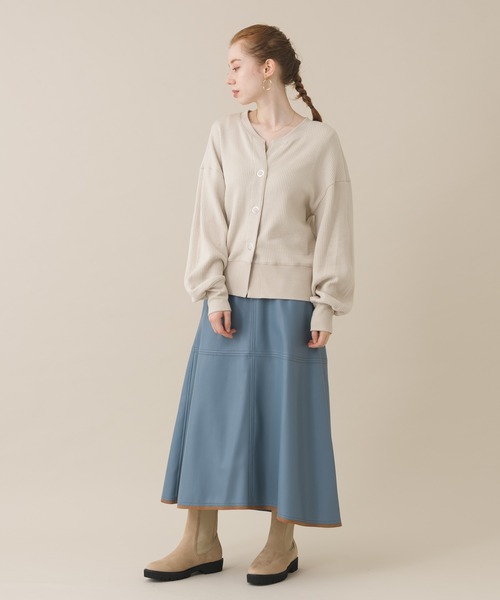 CLOCHE(クロシェ)の「cloche ラゲットリブカーディガン(カーディガン/ボレロ・レディース・チャコールグレー/アイボリー/ブルー・FREE)」の20枚目の写真