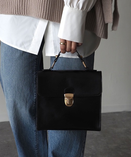 Riberry（リベリー）の「フラップバッグ（ハンドバッグ・レディース・ブラック/ブラウン/キャメル・FREE）」の17枚目の写真