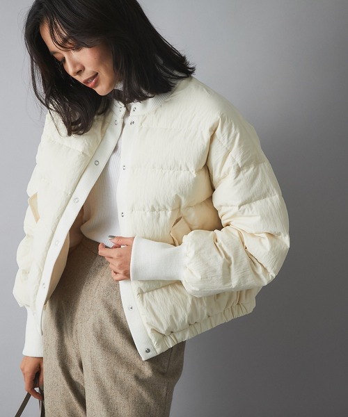 RIVE DROITE(リヴドロワ)の「どんなスタイリングにも合わせやすい ナイロンワッシャーダウンブルゾン(ダウンジャケット/コート・レディース・オフホワイト/カーキ・FREE)」の3枚目の写真