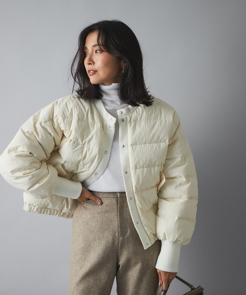 RIVE DROITE(リヴドロワ)の「どんなスタイリングにも合わせやすい ナイロンワッシャーダウンブルゾン(ダウンジャケット/コート・レディース・オフホワイト/カーキ・FREE)」の4枚目の写真