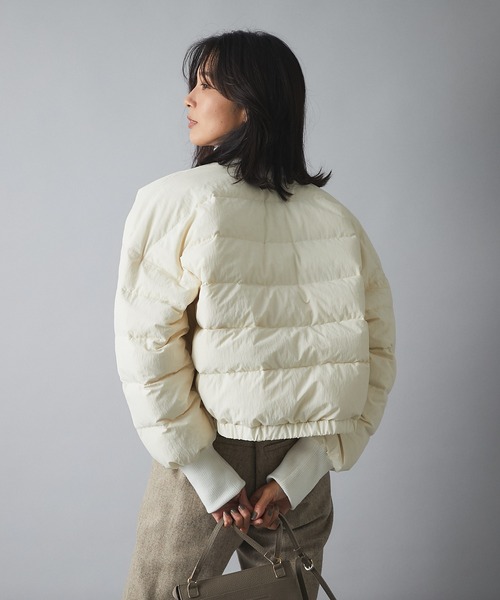 RIVE DROITE(リヴドロワ)の「どんなスタイリングにも合わせやすい ナイロンワッシャーダウンブルゾン(ダウンジャケット/コート・レディース・オフホワイト/カーキ・FREE)」の7枚目の写真