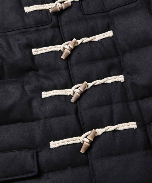 Paul Smith（ポールスミス）の「DOWN DUFFLE JACKET / 243348 795LDC（ダウンジャケット/コート・メンズ・ネイビー/ベージュ・MEDIUM/X-LARGE/SMALL/LARGE）」の12枚目の写真