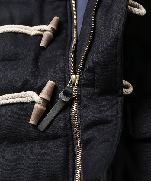 Paul Smith（ポールスミス）の「DOWN DUFFLE JACKET / 243348 795LDC（ダウンジャケット/コート・メンズ・ネイビー/ベージュ・MEDIUM/X-LARGE/SMALL/LARGE）」の6枚目の写真