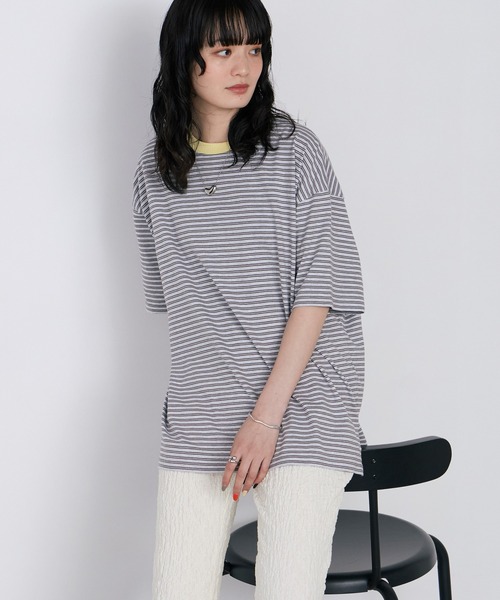 forksy.（フォルクシー）の「【forksy.】半袖配色リブオーバーサイズボーダーカットソー/マルチボーダー（Tシャツ/カットソー・レディース・ブラック/ダークブラウン/パープル/ネイビー/ピンク/グリーン/ライトグリーン/アイボリー/ホワイト×ブラック/ブラウン系その他/グリーン系その他/ケリーグリーン/ロイヤルブルー/ワイン/キナリ/オレンジ/レッド/ネイビー系/ネイビー系2/ブラック系その他/ベージュ/ネイビー系3/ピンク系/ライトブルー/グレー系/ダークブラウン系2・FREE）」の6枚目の写真