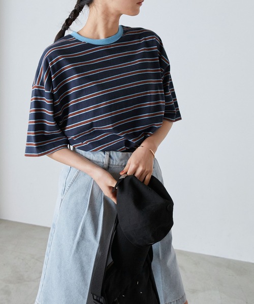 forksy.（フォルクシー）の「【forksy.】半袖配色リブオーバーサイズボーダーカットソー/マルチボーダー（Tシャツ/カットソー・レディース・ブラック/ダークブラウン/パープル/ネイビー/ピンク/グリーン/ライトグリーン/アイボリー/ホワイト×ブラック/ブラウン系その他/グリーン系その他/ケリーグリーン/ロイヤルブルー/ワイン/キナリ/オレンジ/レッド/ネイビー系/ネイビー系2/ブラック系その他/ベージュ/ネイビー系3・FREE）」の15枚目の写真