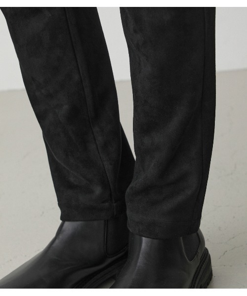 AZUL by moussy(アズールバイマウジー)の「FAUX SUEDE STATHAM PANTS/フェイクスエードステイサムパンツ(その他パンツ・メンズ・ブラック・SMALL/MEDIUM/LARGE)」の12枚目の写真