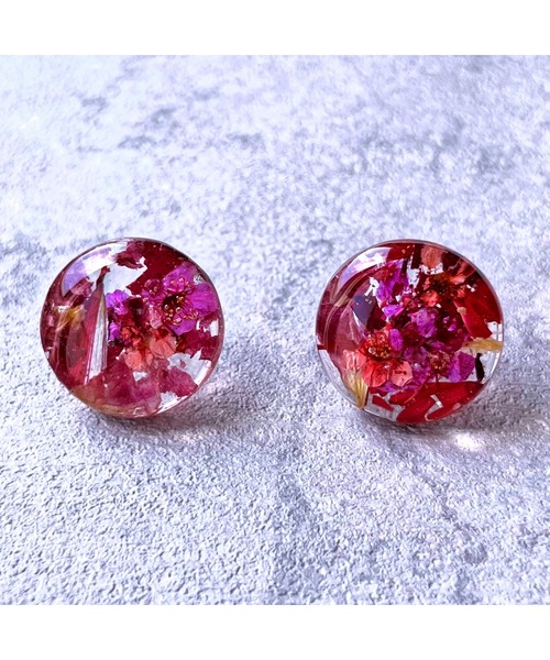 tone（トーン）の「【Willija】金属アレルギー対応《花景》フラワーピアス大(MA)（ピアス（両耳用）・レディース・ホワイト/パープル/ブルー/パープル系その他2/ライム/ローズ/アクア/ロイヤルブルー/バイオレット/レッド/ブラック/グリーン/オレンジ/ゴールド/シルバー・FREE）」の11枚目の写真