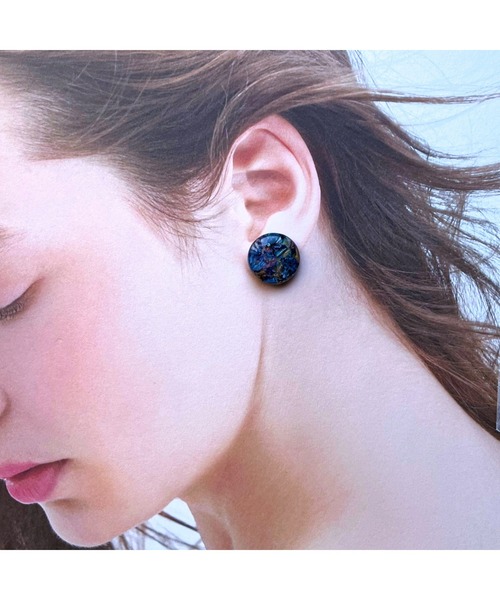 tone（トーン）の「【Willija】金属アレルギー対応《花景》フラワーピアス大(MA)（ピアス（両耳用）・レディース・ホワイト/パープル/ブルー/パープル系その他2/ライム/ローズ/アクア/ロイヤルブルー/バイオレット/レッド/ブラック/グリーン/オレンジ/ゴールド/シルバー・FREE）」の18枚目の写真