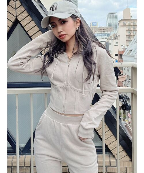 GYDA（ジェイダ）の「コルセットリブデザインZIP UP パーカー（パーカー・レディース・オフホワイト/ブラック/ベージュ・FREE）」の14枚目の写真