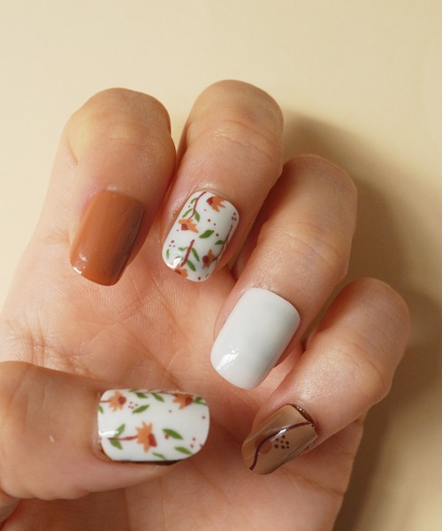 Port（ポート）の「アート ハンド ネイルチップ_（ネイルシール/ネイルチップ・レディース・A/B/D/E/C/F/G/H/I/J/K/L/M/P/Q/N/O/R/S/T/U・FREE）」の4枚目の写真