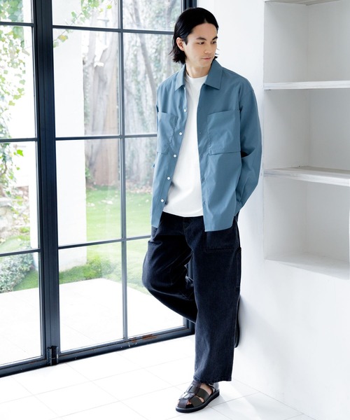 niko and...（ニコアンド）の「マイクロピーチスキンシャツ（シャツ/ブラウス・メンズ・ピンク/ブルー/スモーク/イエロー・SMALL/MEDIUM/LARGE）」の5枚目の写真