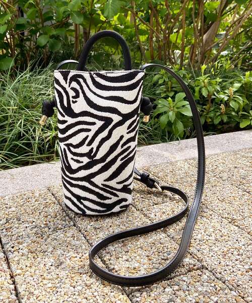 OPAQUE.CLIP（オペークドットクリップ）の「◆キャンバスコンビミニマルショルダー（ショルダーバッグ・レディース・ブラック/ホワイト系3・00）」の16枚目の写真