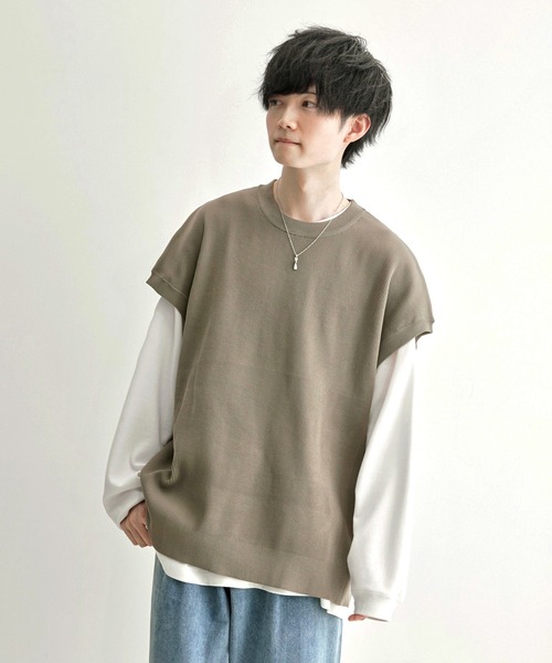 JUNRED(ジュンレッド)の「こめ×JUNRed 2Bライトルーズニットスリットベスト(ベスト・メンズ・チャコールグレー/ダークグリーン/ベージュ系その他・M/L)」の2枚目の写真