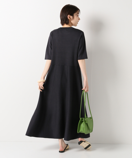 IENA（イエナ）の「ラミーストレッチフレアワンピース（ワンピース・レディース・グリーン/ブラック系その他・FREE）」の4枚目の写真
