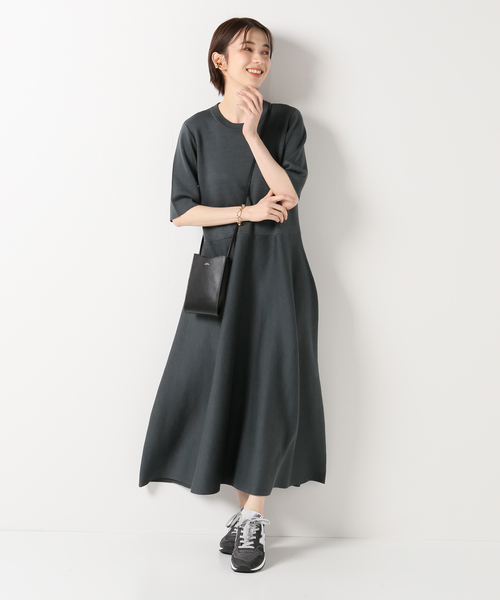 IENA（イエナ）の「ラミーストレッチフレアワンピース（ワンピース・レディース・グリーン/ブラック系その他・FREE）」の5枚目の写真