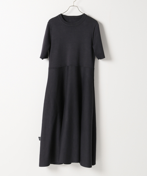 IENA（イエナ）の「ラミーストレッチフレアワンピース（ワンピース・レディース・グリーン/ブラック系その他・FREE）」の15枚目の写真