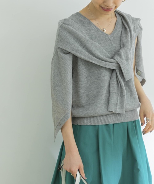 URBAN RESEARCH(アーバンリサーチ)の「LEVITAVネックカーディガン(カーディガン/ボレロ・レディース・ブラック/ブラウン/グレー・36/38)」の17枚目の写真