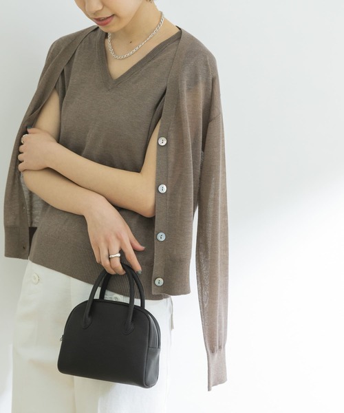 URBAN RESEARCH(アーバンリサーチ)の「LEVITAVネックカーディガン(カーディガン/ボレロ・レディース・ブラック/ブラウン/グレー・36/38)」の19枚目の写真