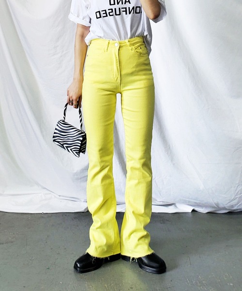 me+em select（ミームセレクト）の「※【 選べる4サイズ／5色展開 】カットオフハイウエストセミフレアカラーデニム（デニムパンツ・レディース・ピンク/ブルー/スモークピンク/イエロー/グリーン・SMALL/LARGE/X-LARGE/MEDIUM）」の6枚目の写真