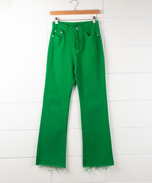 me+em select（ミームセレクト）の「※【 選べる4サイズ／5色展開 】カットオフハイウエストセミフレアカラーデニム（デニムパンツ・レディース・ピンク/ブルー/スモークピンク/イエロー/グリーン・SMALL/LARGE/X-LARGE/MEDIUM）」の14枚目の写真