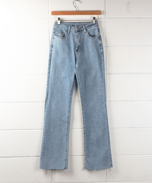 me+em select（ミームセレクト）の「※【 選べる4サイズ／5色展開 】カットオフハイウエストセミフレアカラーデニム（デニムパンツ・レディース・ピンク/ブルー/スモークピンク/イエロー/グリーン・SMALL/LARGE/X-LARGE/MEDIUM）」の17枚目の写真