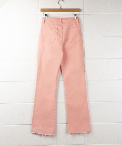 me+em select（ミームセレクト）の「※【 選べる4サイズ／5色展開 】カットオフハイウエストセミフレアカラーデニム（デニムパンツ・レディース・ピンク/ブルー/スモークピンク/イエロー/グリーン・SMALL/LARGE/X-LARGE/MEDIUM）」の18枚目の写真