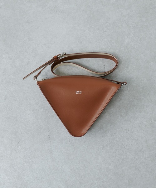 Lui's（ルイス）の「トライアングルバッグ（ショルダーバッグ・メンズ・ブラック/グレー/キャメル・FREE）」の3枚目の写真