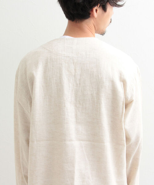 GLOSTER(グロスター)の「【GLOSTER/グロスター】綿麻シャンブレー スキッパーシャツ(シャツ/ブラウス・メンズ・ブラック/サックスブルー/キナリ・MEDIUM/LARGE)」の6枚目の写真