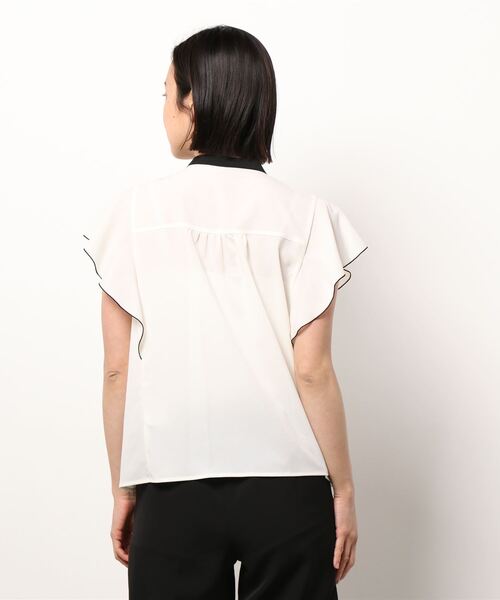 MISCH MASCH（ミッシュマッシュ）の「ショルダーフリル細リボンﾌﾞﾗｳｽ（シャツ/ブラウス・レディース・アイボリー/ベビーピンク/ネイビー・MEDIUM）」の5枚目の写真