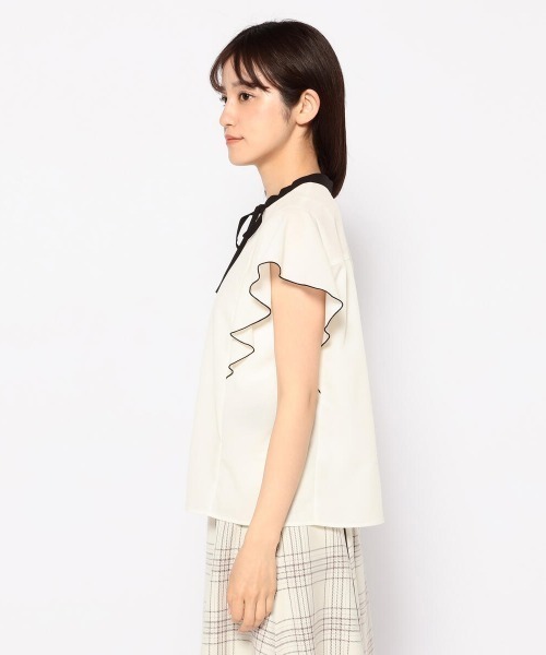 MISCH MASCH（ミッシュマッシュ）の「ショルダーフリル細リボンﾌﾞﾗｳｽ（シャツ/ブラウス・レディース・アイボリー/ベビーピンク/ネイビー・MEDIUM）」の10枚目の写真