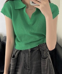スキッパー襟付きニット