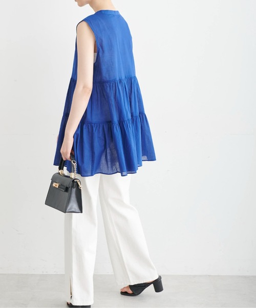 FREE'S MART（フリーズマート）の「◆ノースリーブティアードチュニックブラウス（シャツ/ブラウス・レディース・ブラック/ホワイト/ブルー・SMALL/MEDIUM）」の20枚目の写真