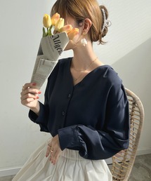 【EASY CARE】ショルダータックノーカラーブラウス