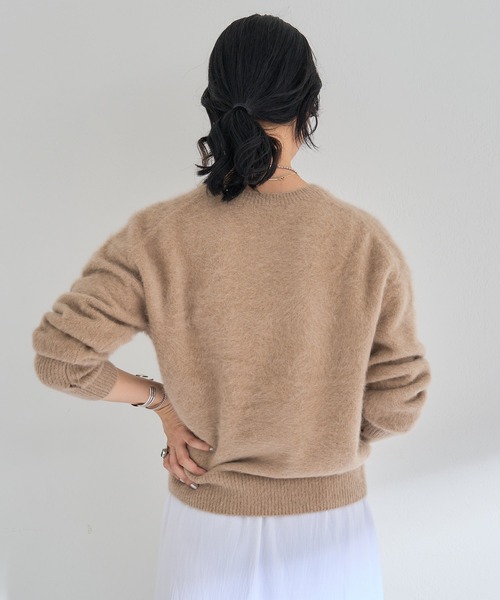 SHENERY（シーナリー）の「ファーカシミヤクルーネックニットプル